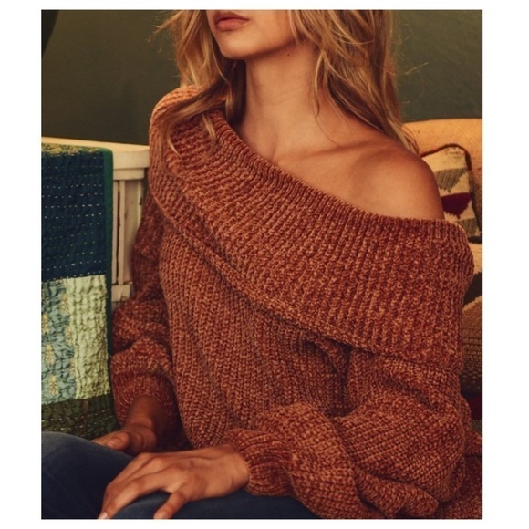 Solid Knit Chenille Sweater with Folder Neck - Picture 2 of 7